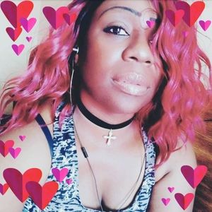 Meet your Posher, Lorraine